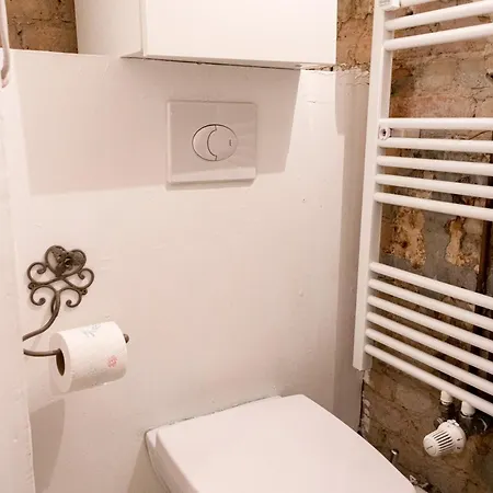 شقة Boutique Altbau برلين